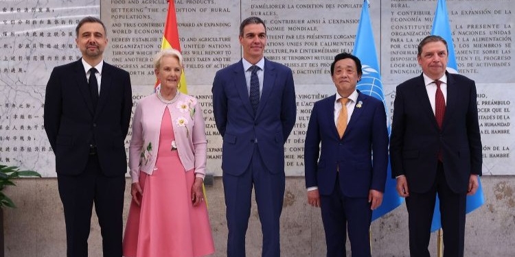Sánchez uses Rome’s Nutrition Week to announce Luis Planas’s candidacy to lead the FAO