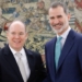 El Rey Felipe VI y el Príncipe Alberto II de Mónaco posando juntos