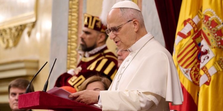 The Pope defends before the Spanish Parliament the “diplomatic courage” in favor of peace and a “rigorous ethical vigilance” of artificial intelligence