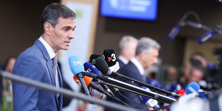 Pedro Sánchez hablando en Bruselas sobre la propuesta presupuestaria de la UE
