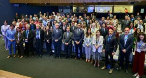 Participantes del Club de Venecia en sesión plenaria en Madrid