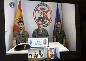 Videoconferencia del contingente español en Letonia sobre drones