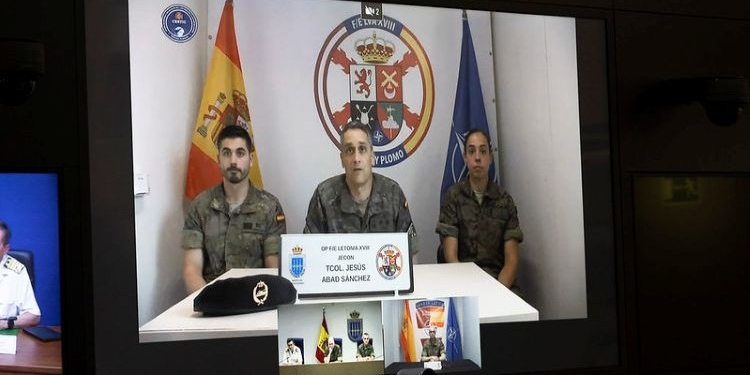 Videoconferencia del contingente español en Letonia sobre drones