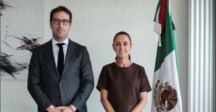 Carlos Cuerpo y Claudia Sheinbaum durante una reunión oficial en México