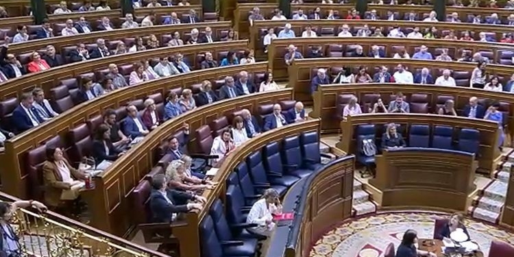 Vista del pleno del Congreso de los Diputados durante la aprobación del tratado con Francia