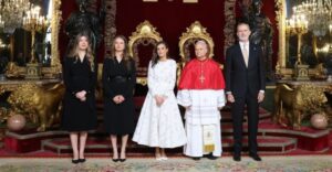 El Rey Felipe VI y su familia reciben al Papa León XIV en Madrid