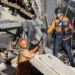 Rescatistas trabajando entre escombros tras el terremoto en Venezuela