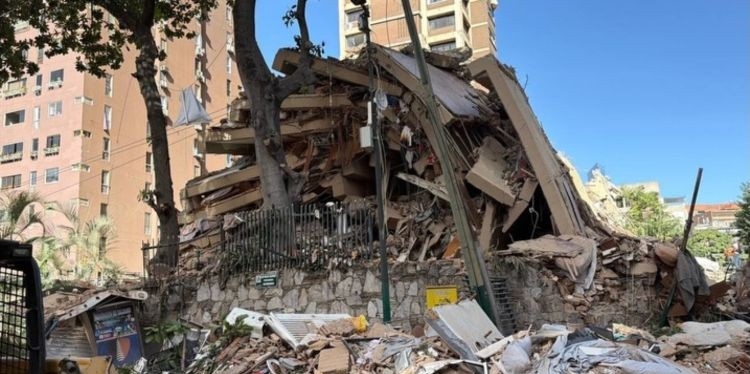 Edificio colapsado tras los terremotos en Venezuela
