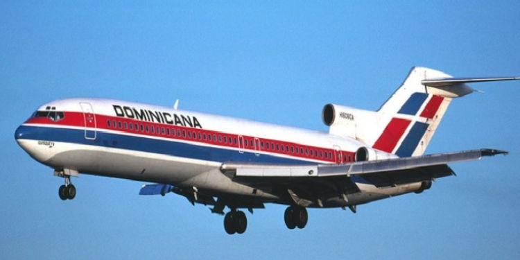 Avión de la República Dominicana en vuelo