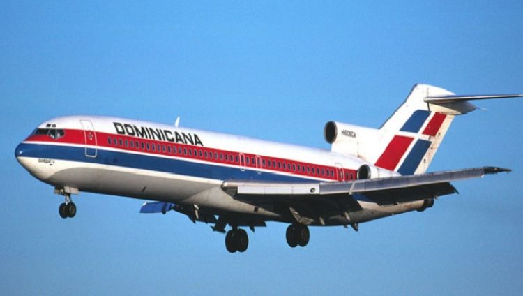 Avión de la República Dominicana en vuelo