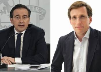 José Manuel Albares y José Luis Martínez-Almeida discutiendo sobre Casa Árabe