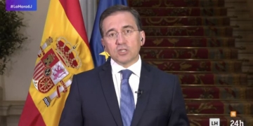 José Manuel Albares hablando sobre el gasto en defensa de España