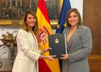 Ana Paola Hall presentando sus Copias de Estilo en España
