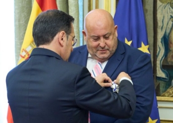 The president of the Federation of Jewish Communities of Spain, David Obadía, receives the Order of Civil Merit