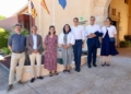 La embajadora Kareen Rispal junto con la delegación francesa en el ParcBit de las Islas Baleares durante una visita institucional.