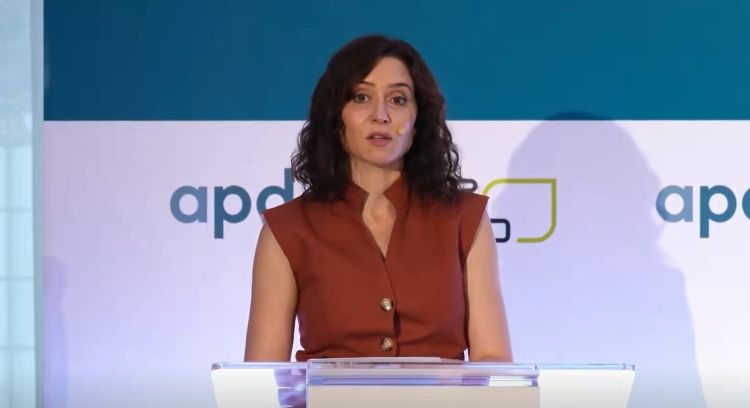The ADE responds to Ayuso, stating that consulate officials always comply with the law