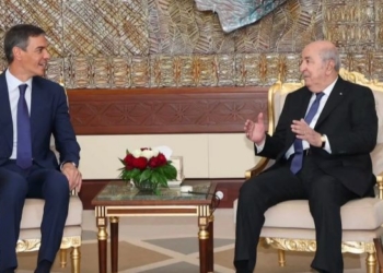 Pedro Sánchez y Abdelmayid Tebboune durante reunión en Argelia