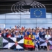 Concentración de PP y Vox en Bruselas con banderas de España y Ceuta.