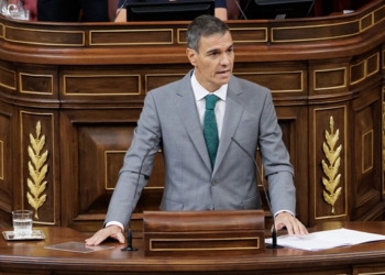 Pedro Sánchez hablando en el Congreso sobre la crisis migratoria en Ceuta